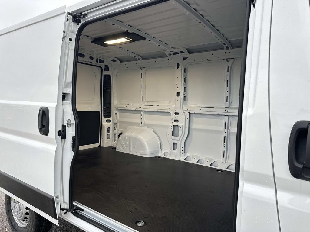 New 2026 RAM ProMaster 1500 w/ Convenience Group FWD image 10