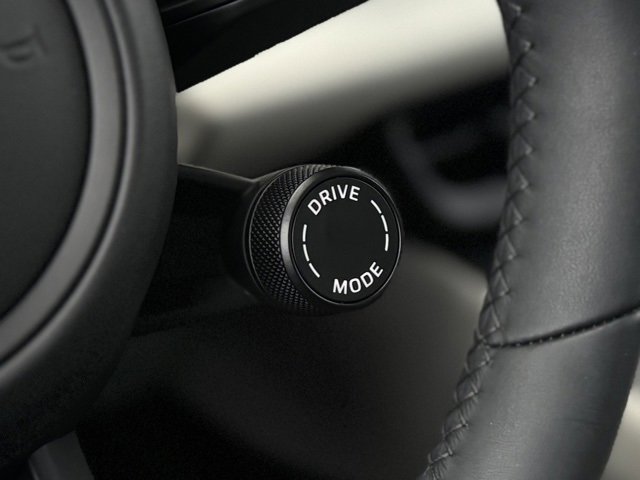 Certified 2025 Porsche Macan 4 Electric image 23