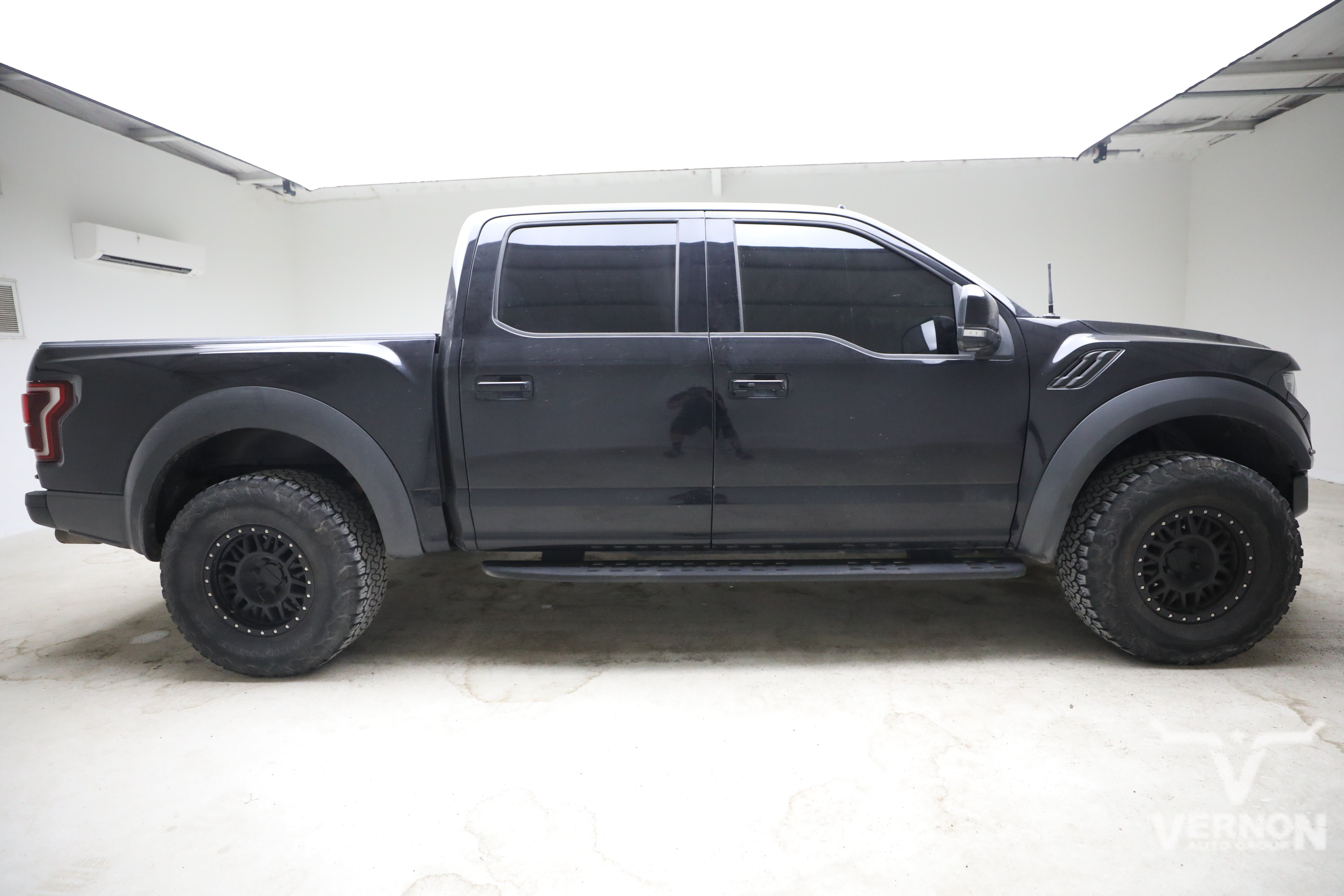 Used 2019 Ford F150 Raptor w/ Equipment Group 802A Luxury AWD/4WD image 5