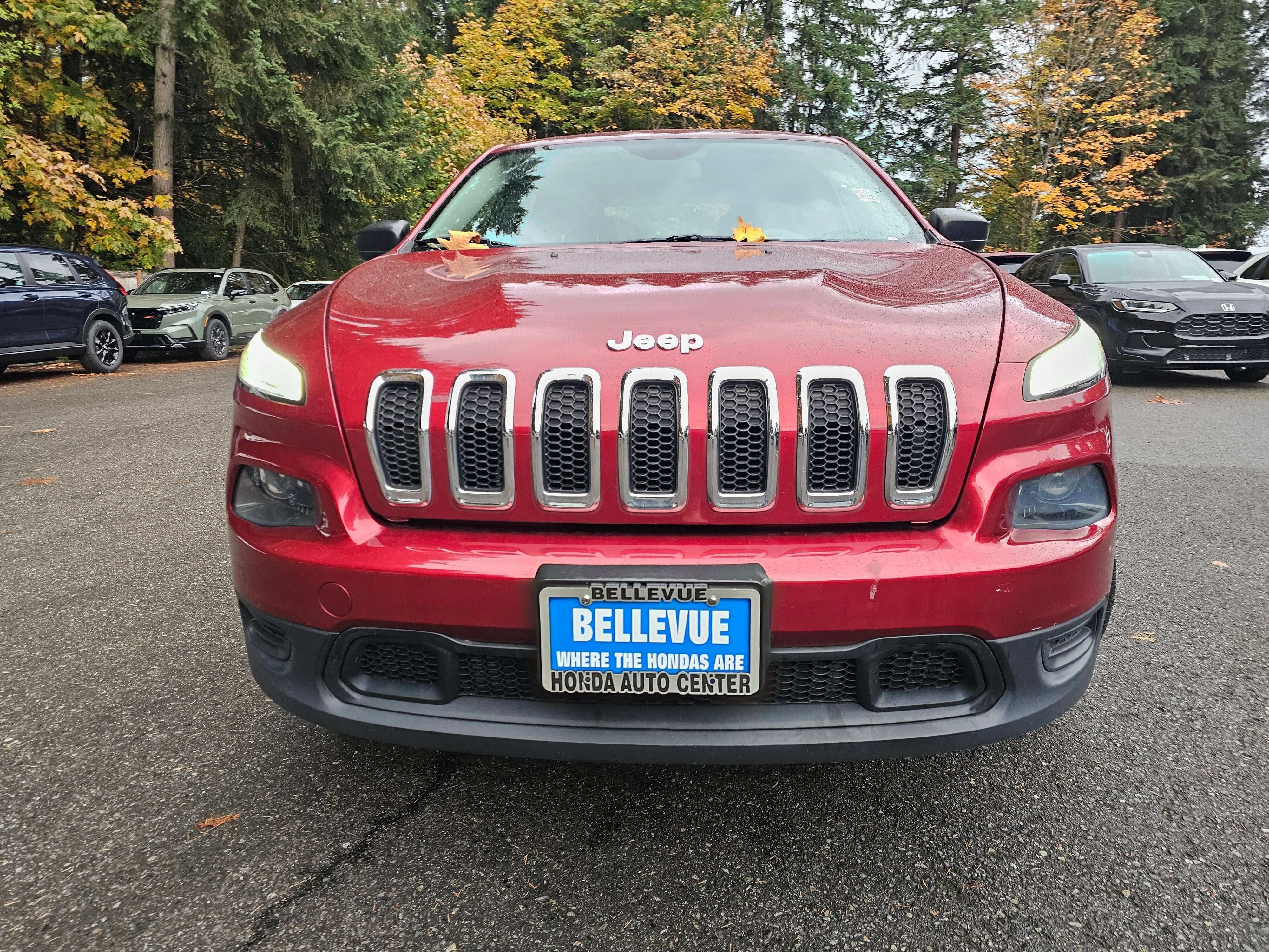 Used 2014 Jeep Cherokee Sport AWD/4WD image 2