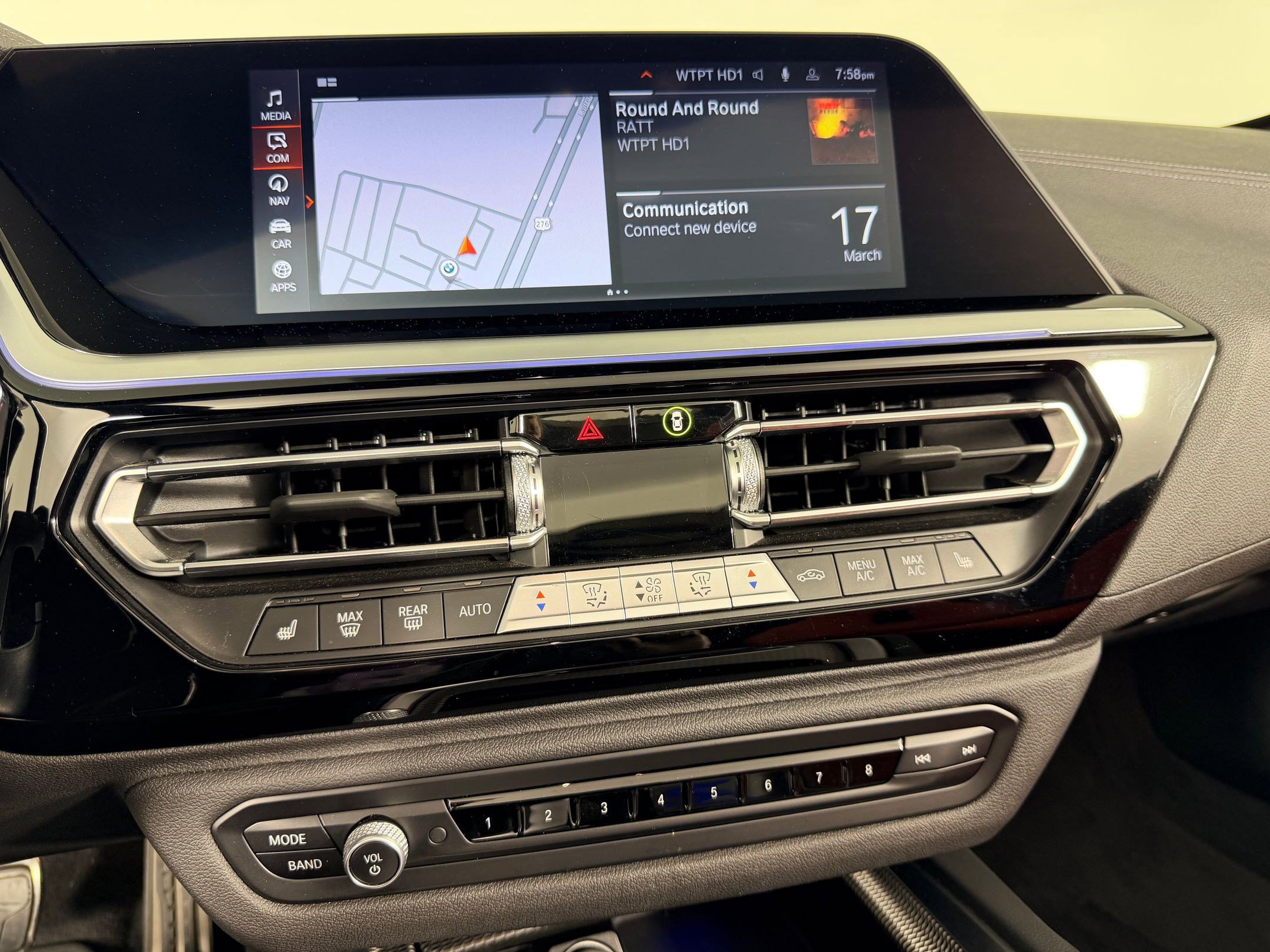 Certified 2022 BMW Z4 M40i w/ Premium Package image 23