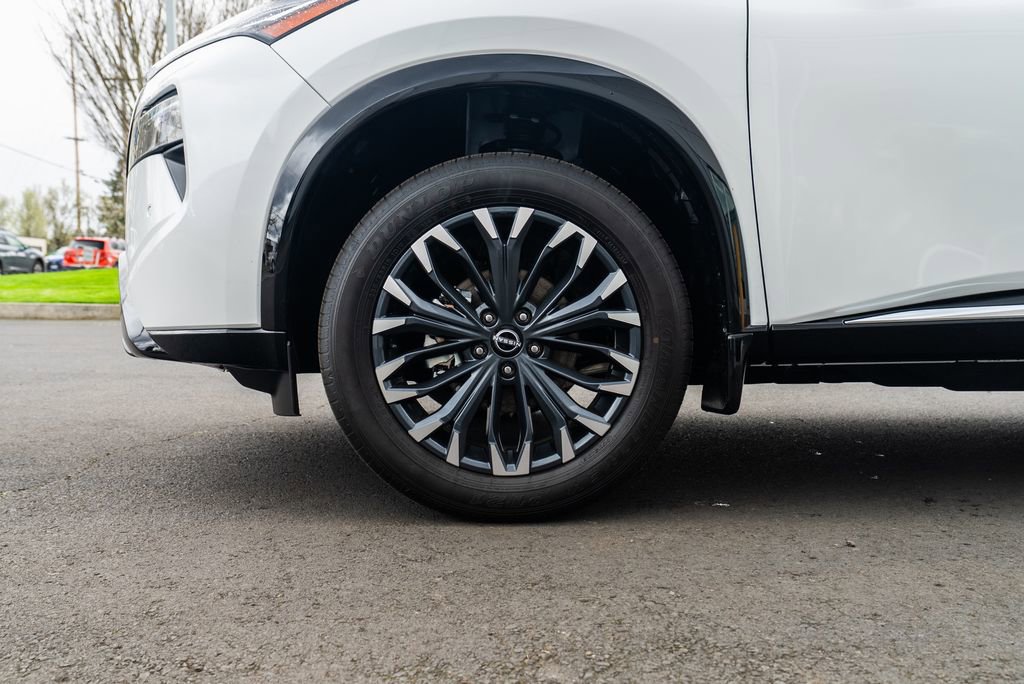 New 2026 Nissan Rogue Platinum image 7