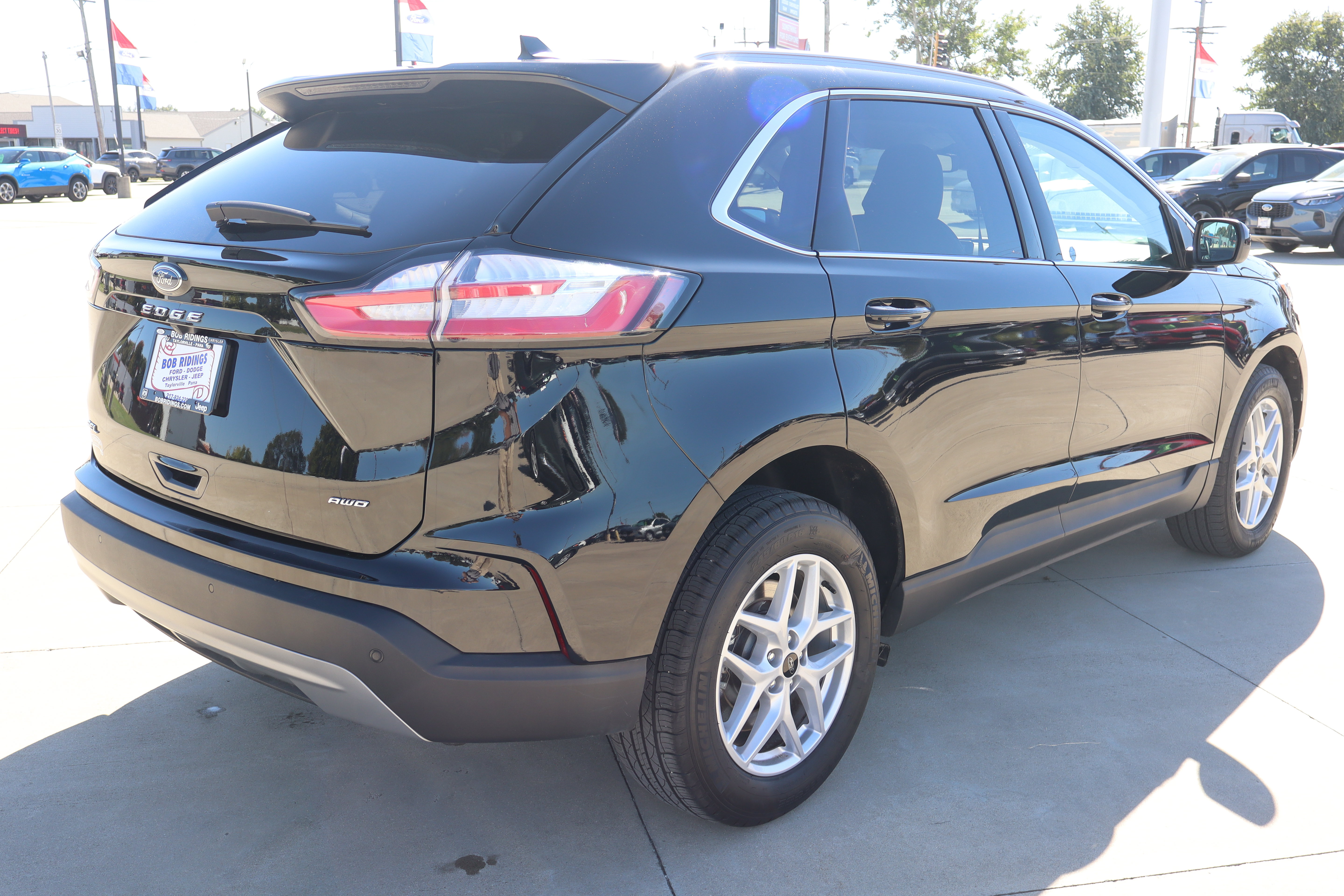 Used 2024 Ford Edge SEL w/ Convenience Package AWD/4WD image 6