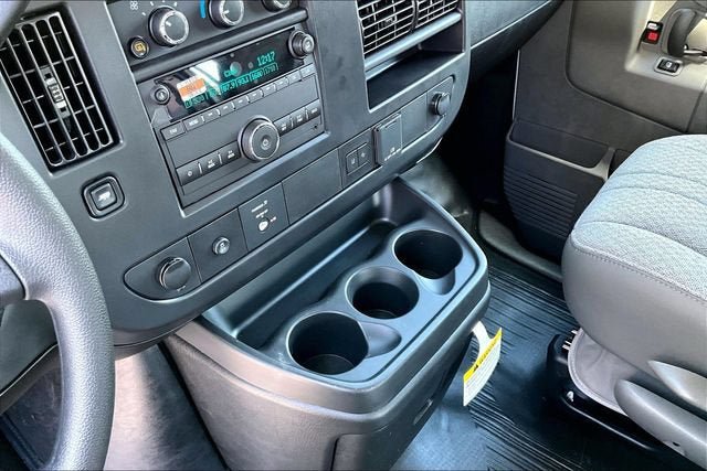 New 2026 GMC Savana 3500 w/ Driver Convenience Package RWD image 9