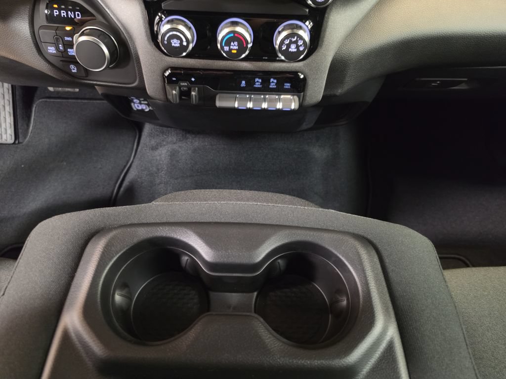 New 2026 RAM 1500 Express AWD/4WD image 18