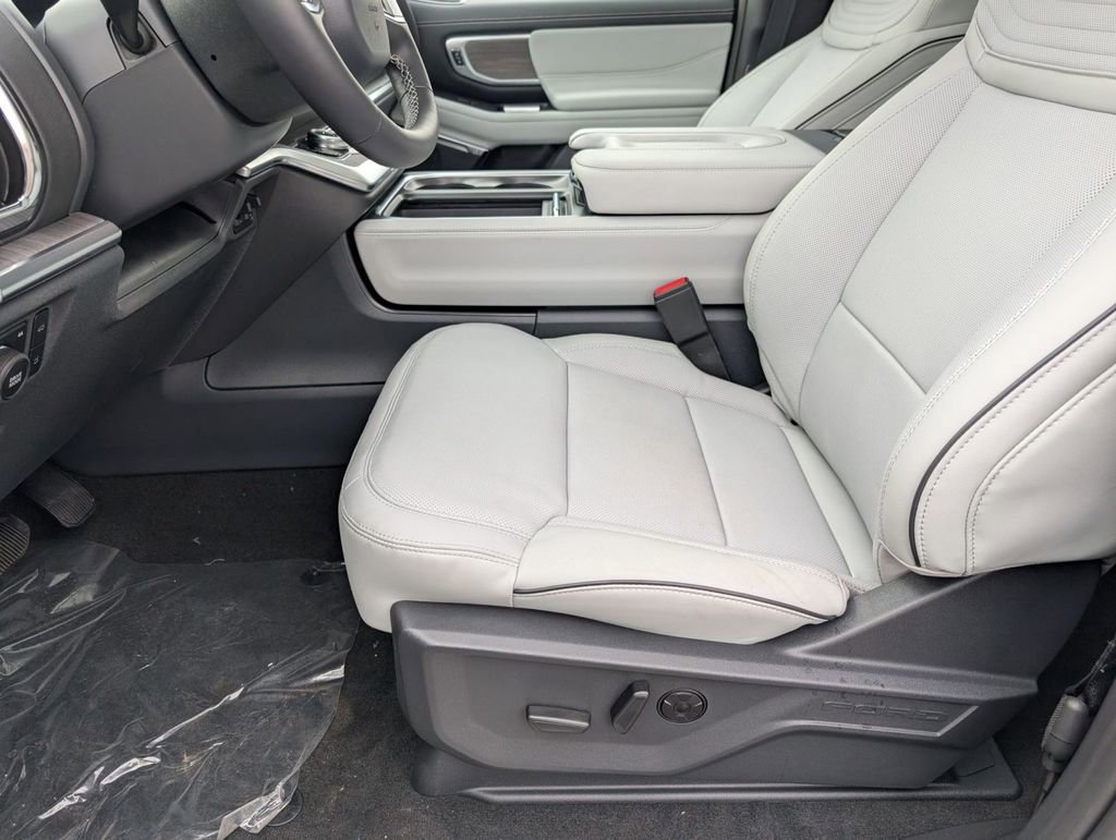 New 2026 Ford Expedition Max Platinum image 27