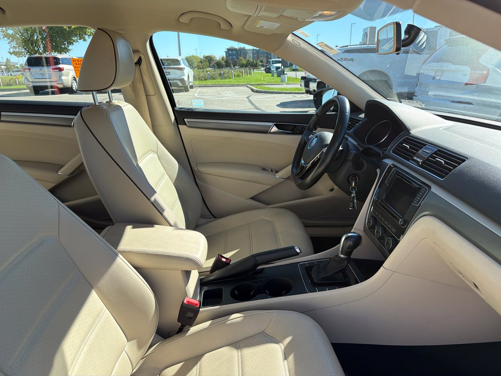 Used 2018 Volkswagen Passat 2.0T R-Line FWD image 37