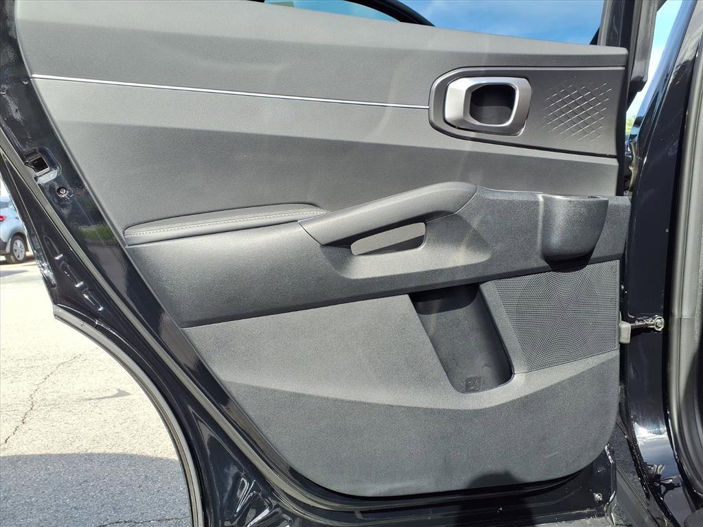 Used 2025 Kia Sorento EX w/ Panoramic Sunroof Package image 50