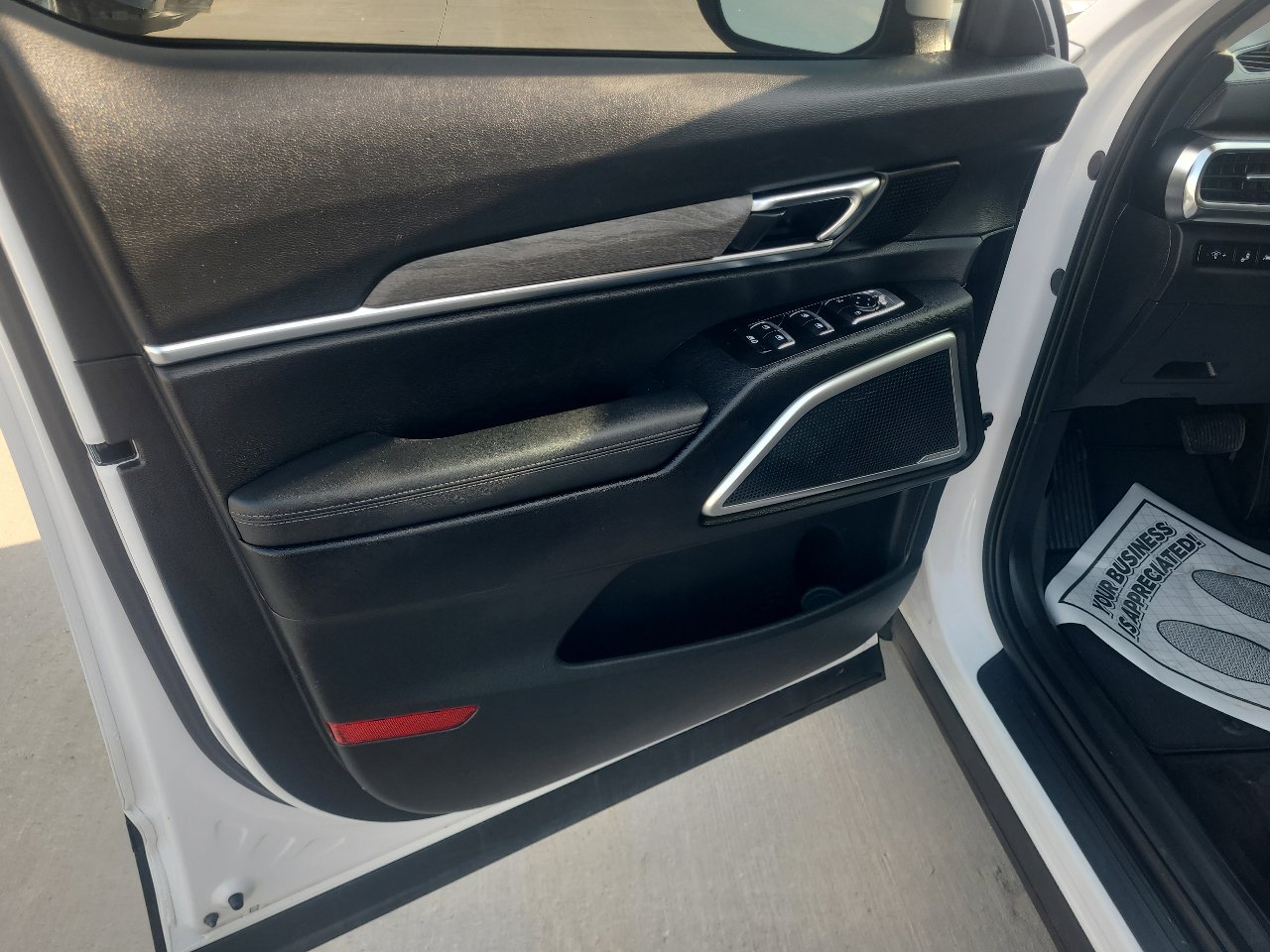 Used 2022 Kia Telluride EX w/ EX Premium Package image 15