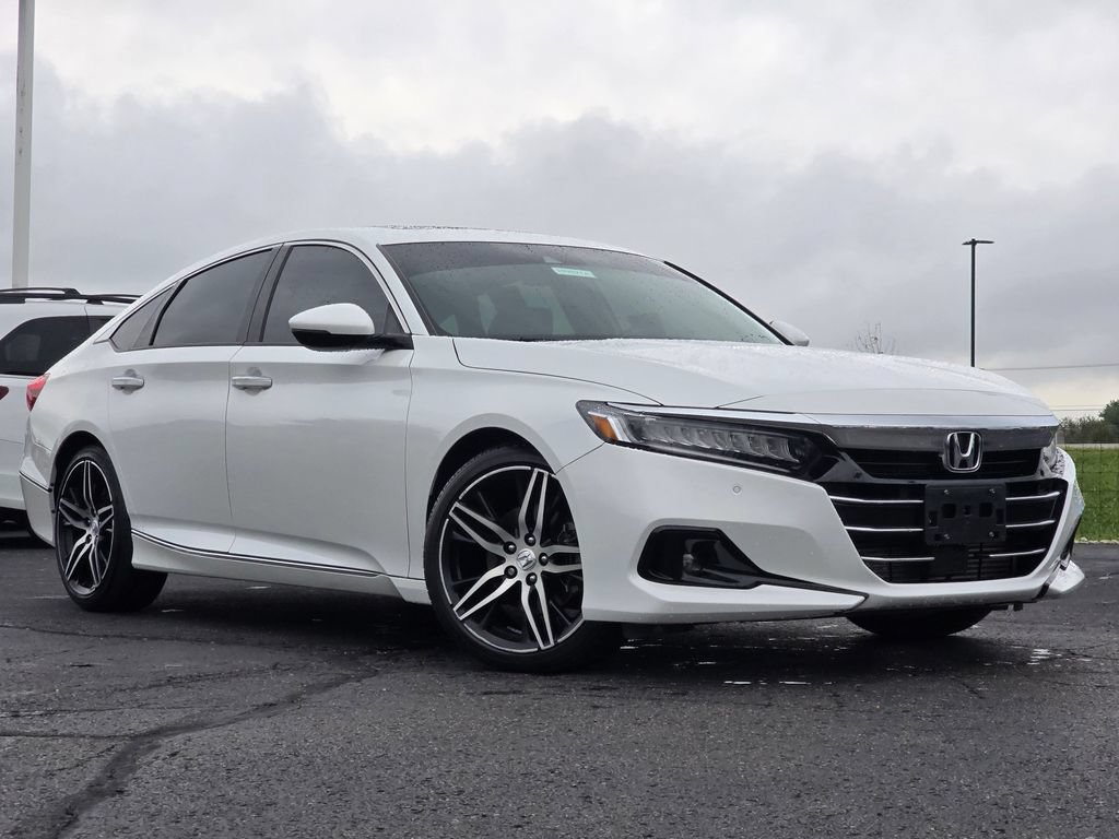 Used 2021 Honda Accord Touring image 2