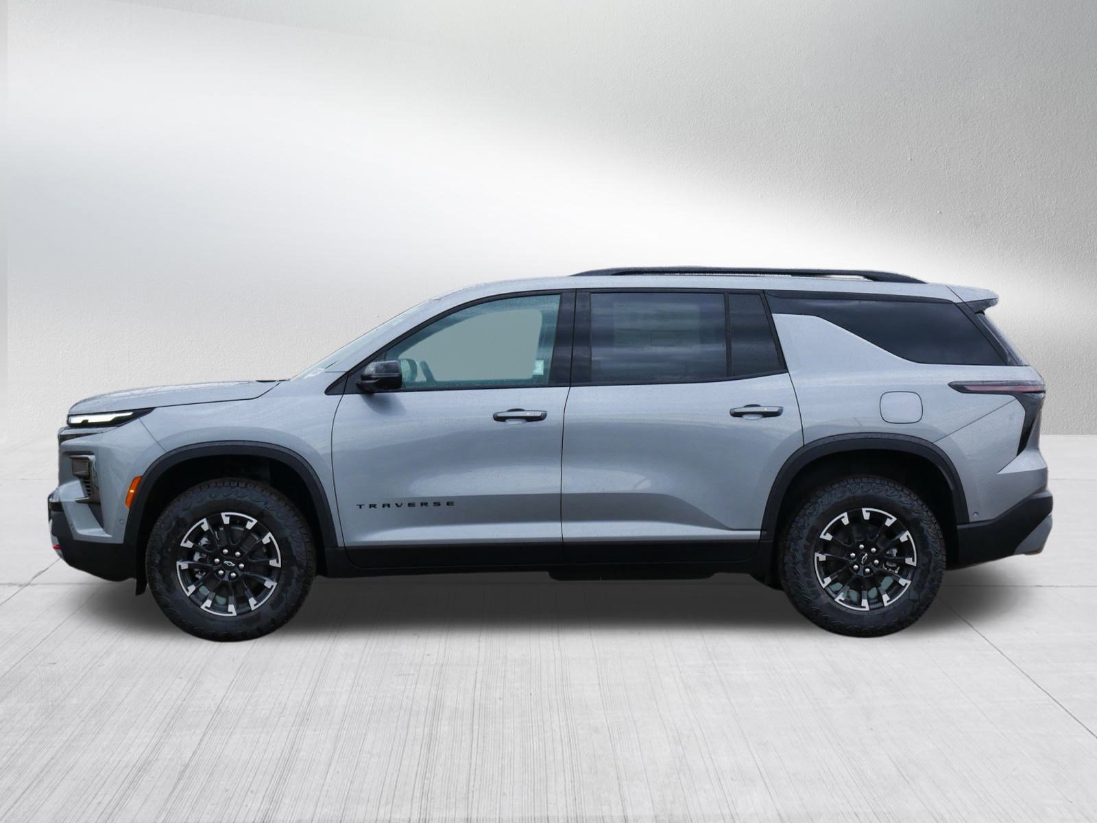 New 2026 Chevrolet Traverse Z71 w/ Enhanced Driving Package image 2