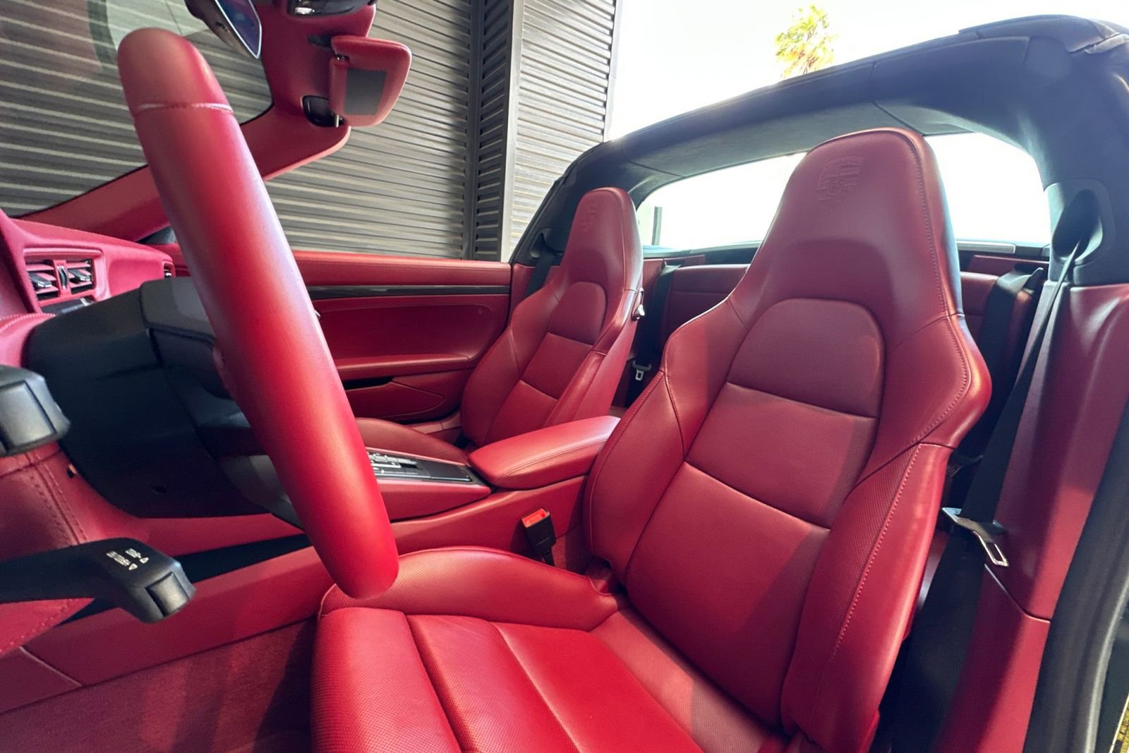 Certified 2019 Porsche 911 Targa 4 GTS AWD/4WD image 5