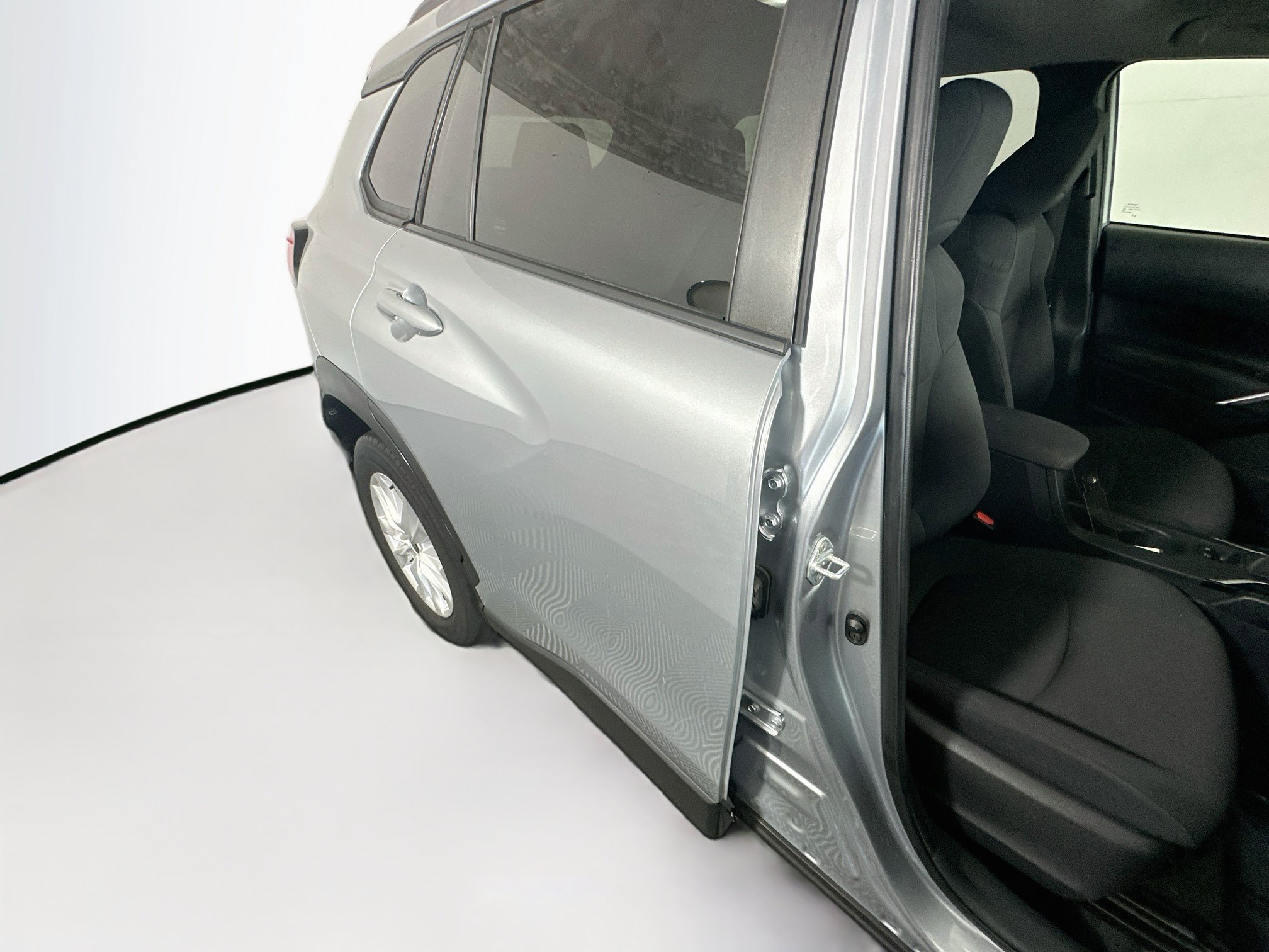 Used 2022 Toyota Corolla Cross LE FWD image 28