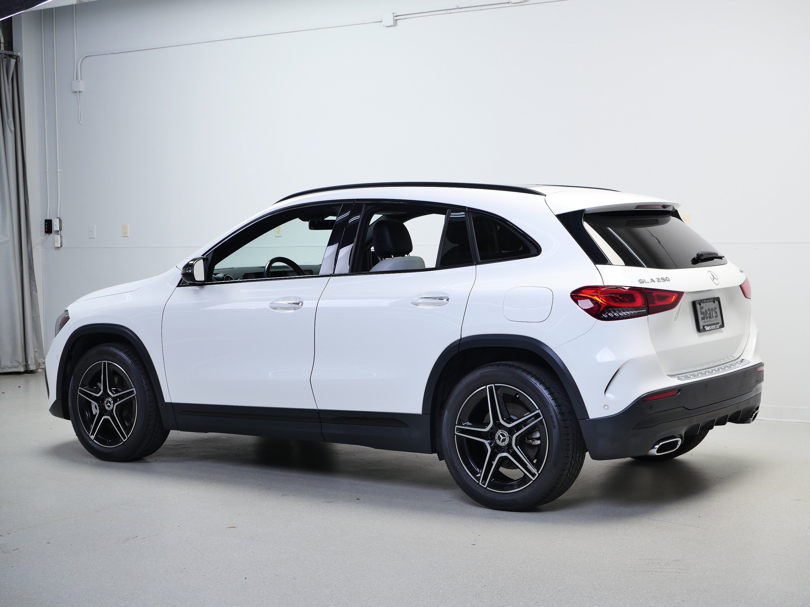 Used 2022 Mercedes-Benz GLA 250 4MATIC image 12