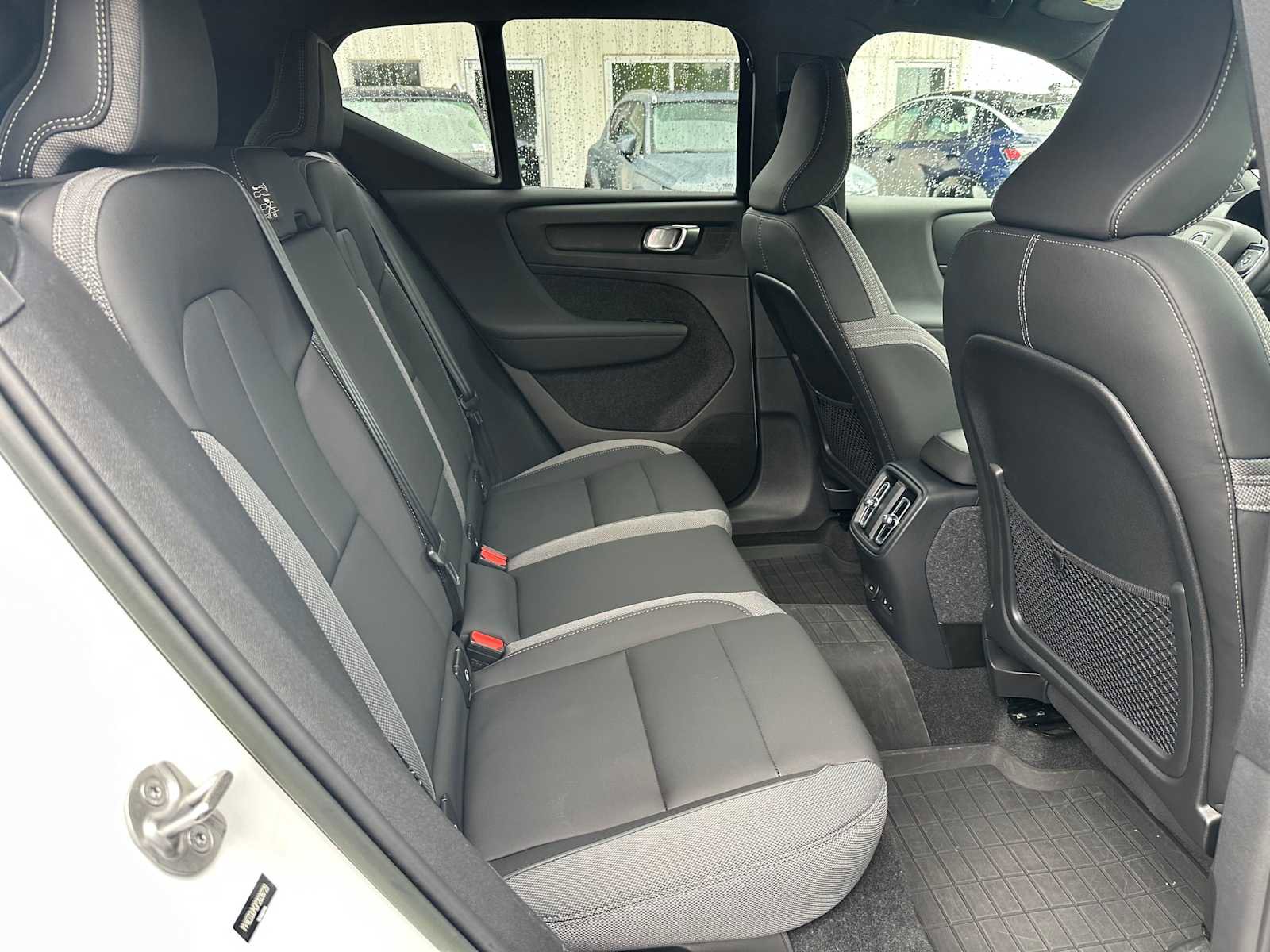 Certified 2023 Volvo XC40 Recharge Ultimate w/ Protection Package Premier AWD/4WD image 13