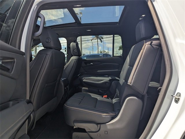 New 2026 Chevrolet Traverse High Country image 7