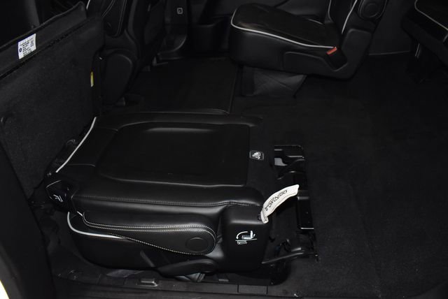 Certified 2025 Chrysler Pacifica Limited image 36