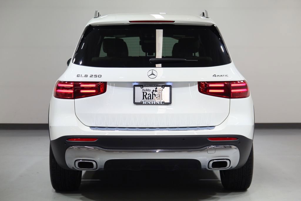 Certified 2025 Mercedes-Benz GLB 250 4MATIC image 2