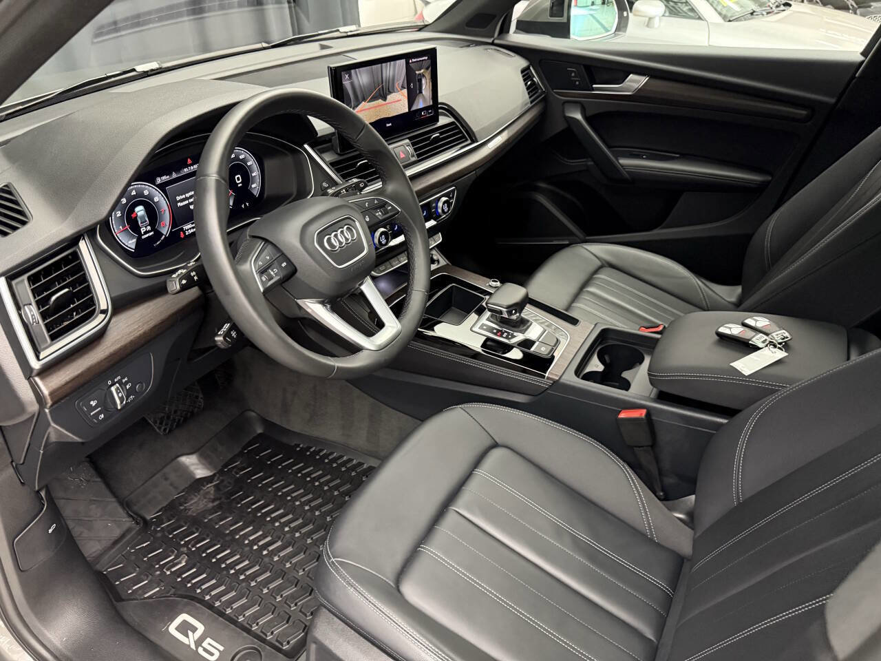 Used 2023 Audi Q5 2.0T Premium Plus w/ Premium Plus Package image 13