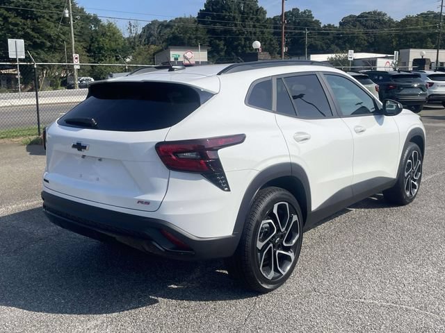 New 2026 Chevrolet Trax RS w/ Sunroof Package FWD video 3
