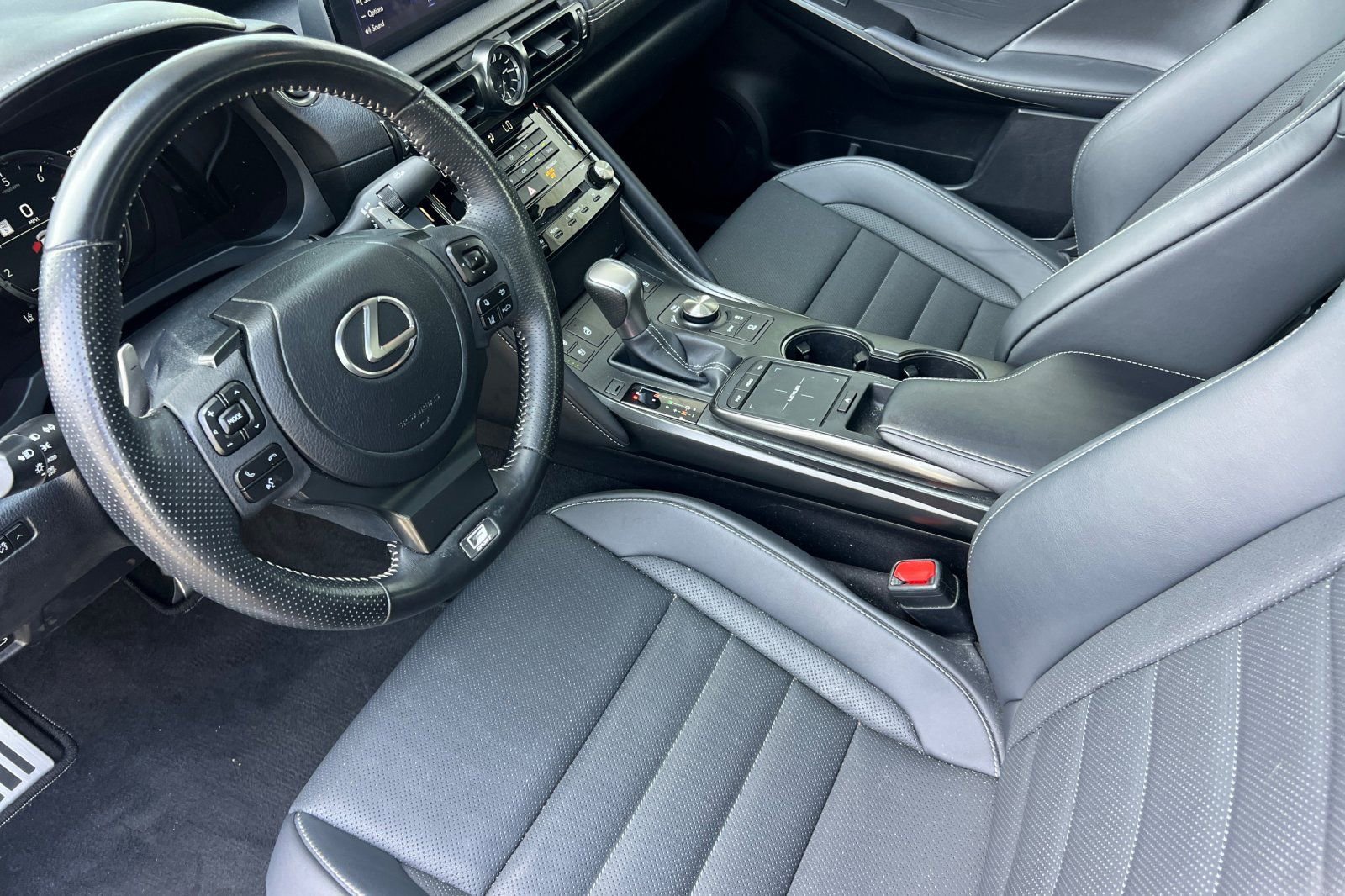 Used 2024 Lexus IS 350 F Sport w/ Navigation Package RWD image 11
