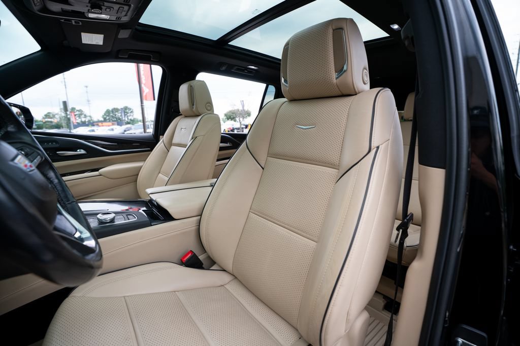 Used 2022 Cadillac Escalade ESV Premium Luxury AWD/4WD image 31