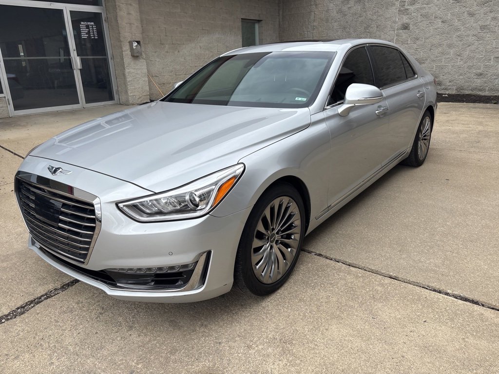 Used 2018 Genesis G90 3.3T Premium image 1