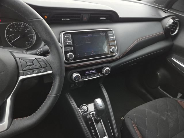 Used 2020 Nissan Kicks SR FWD image 31