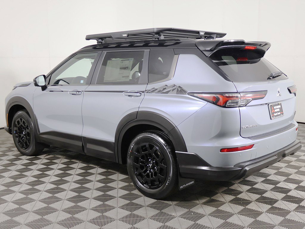 New 2025 Mitsubishi Outlander Trail Edition image 16