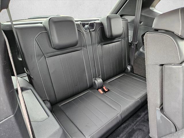 Used 2022 Volkswagen Tiguan SE R-Line FWD image 19
