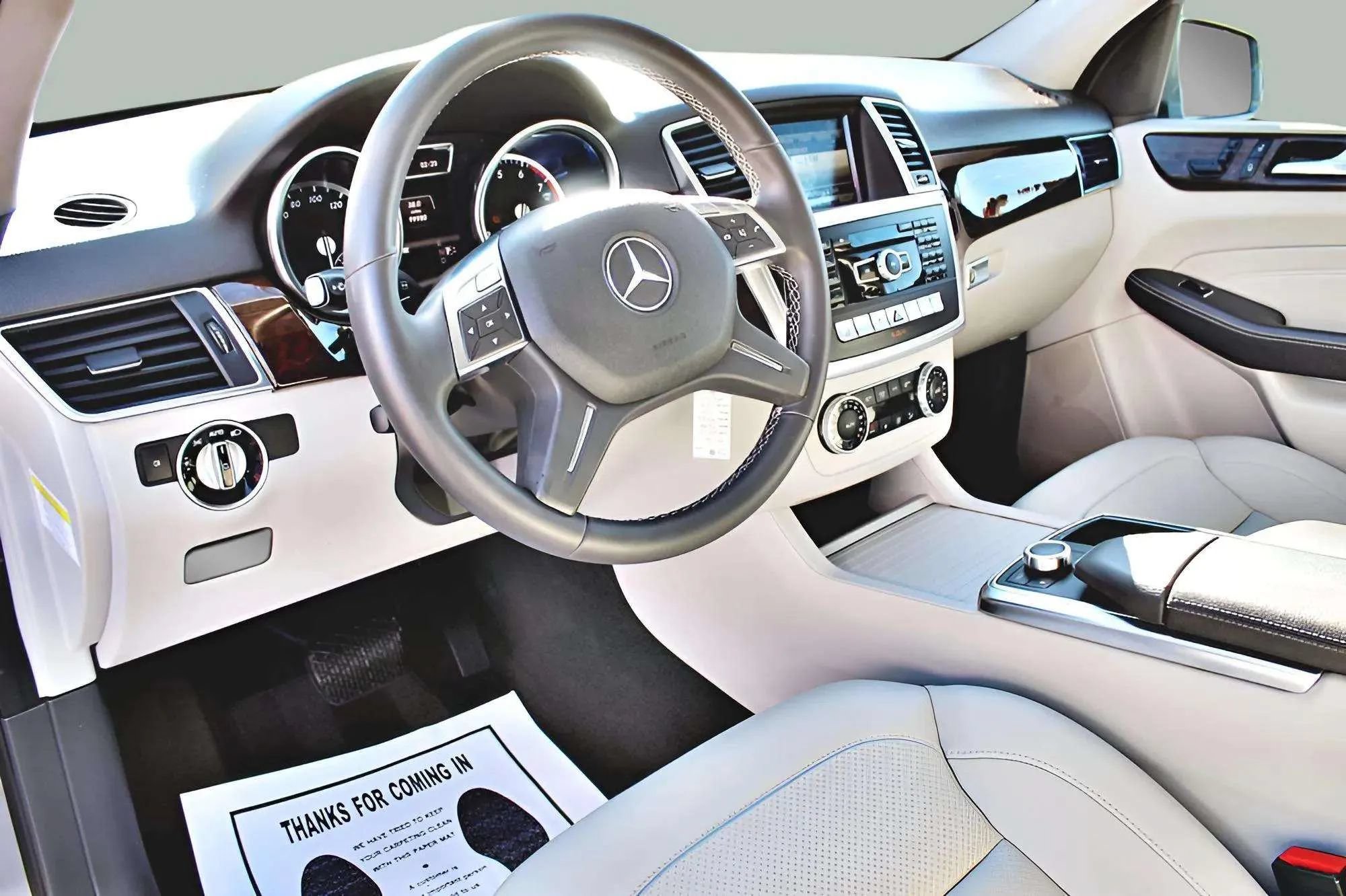 Used 2013 Mercedes-Benz ML 350 4MATIC image 24