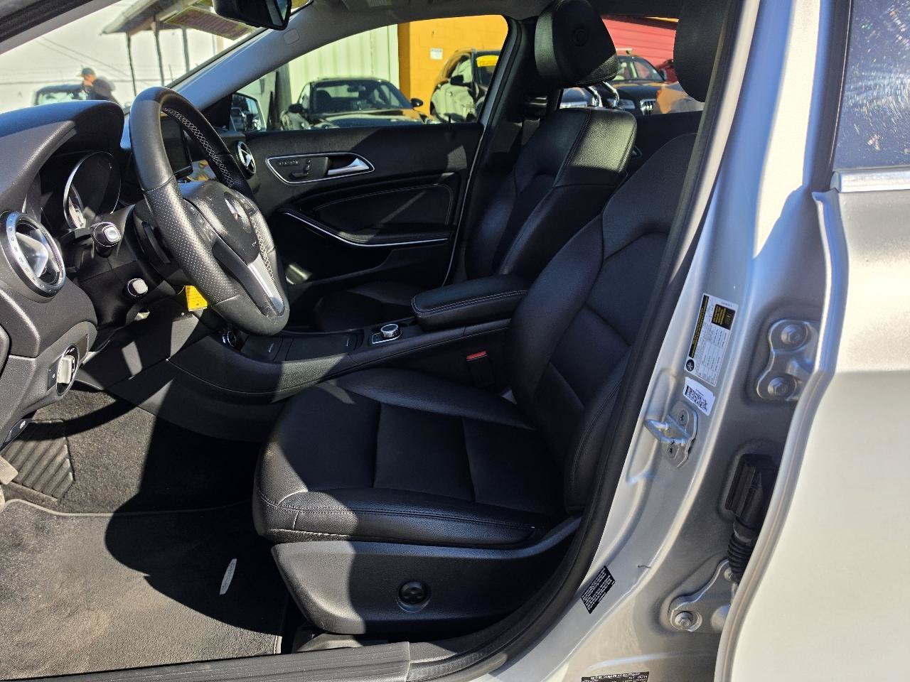 Used 2015 Mercedes-Benz GLA 250 4MATIC image 13
