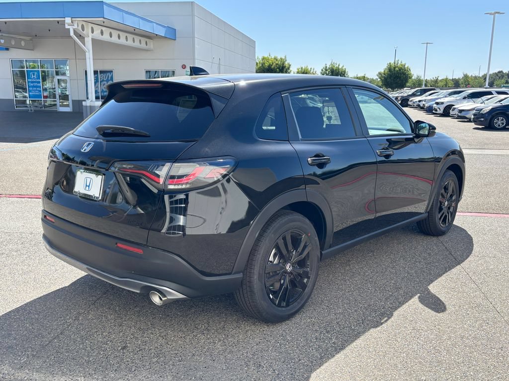 New 2027 Honda HR-V Sport image 5
