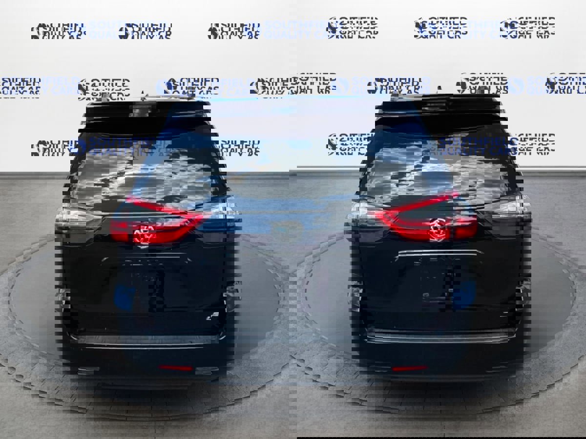 Used 2020 Toyota Sienna LE image 5