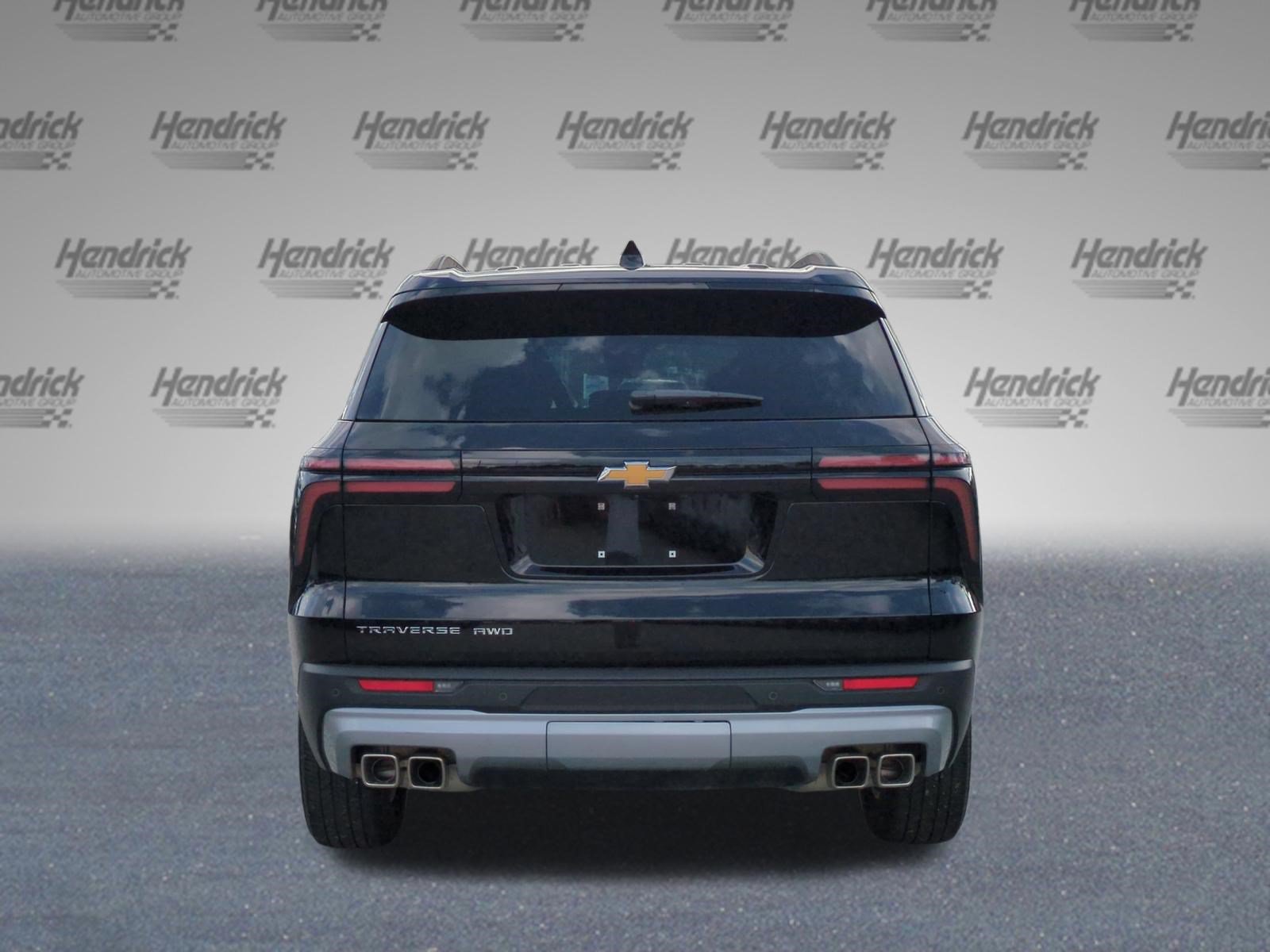 Used 2026 Chevrolet Traverse LT AWD/4WD image 9