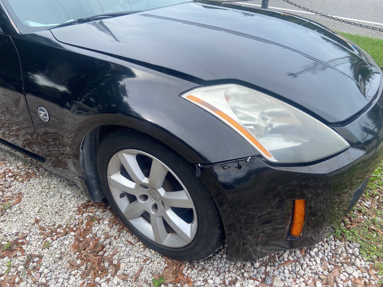 Used 2005 Nissan 350Z Touring RWD image 4