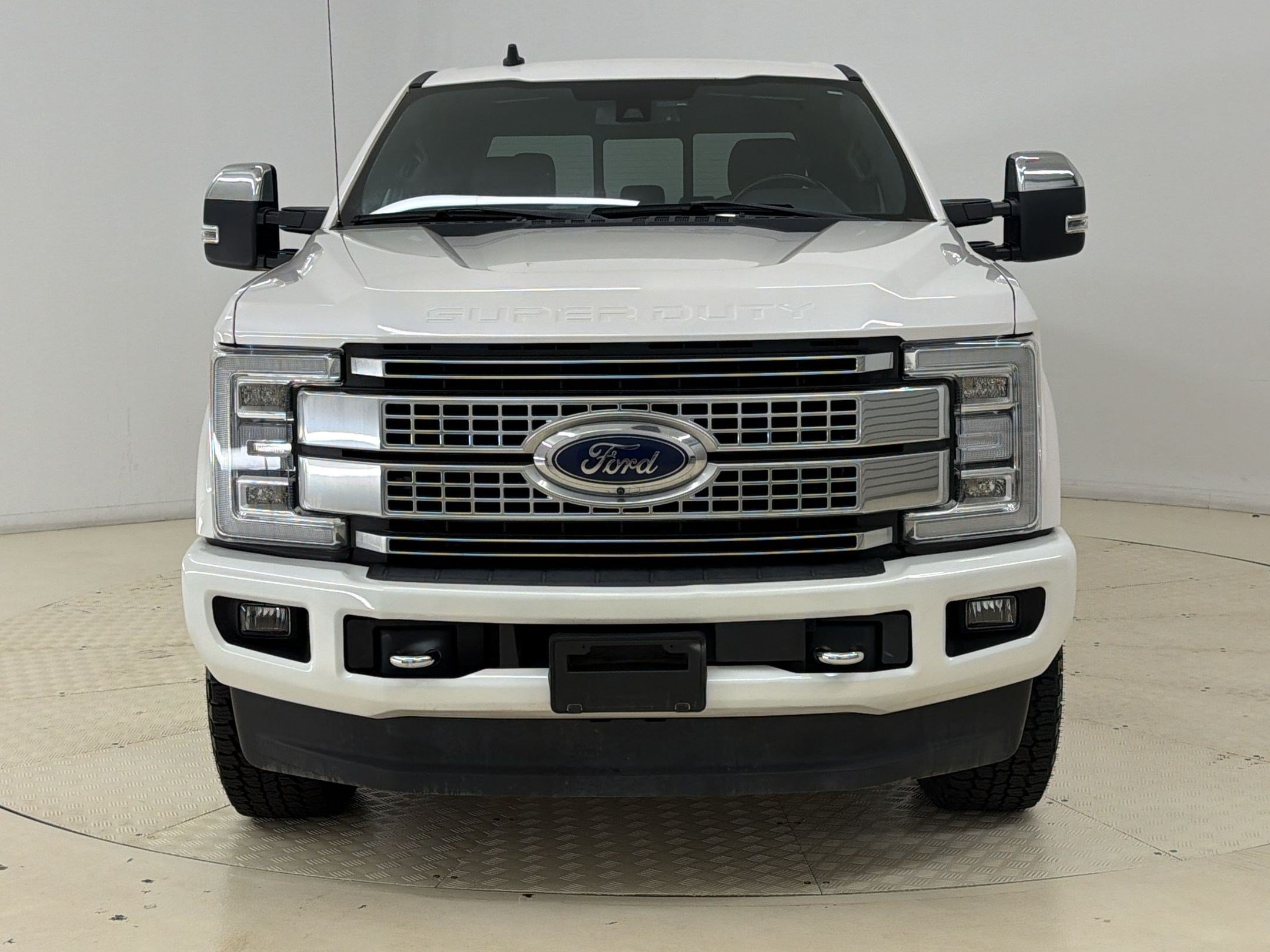 Used 2019 Ford F250 Platinum w/ Platinum Ultimate Package AWD/4WD image 6