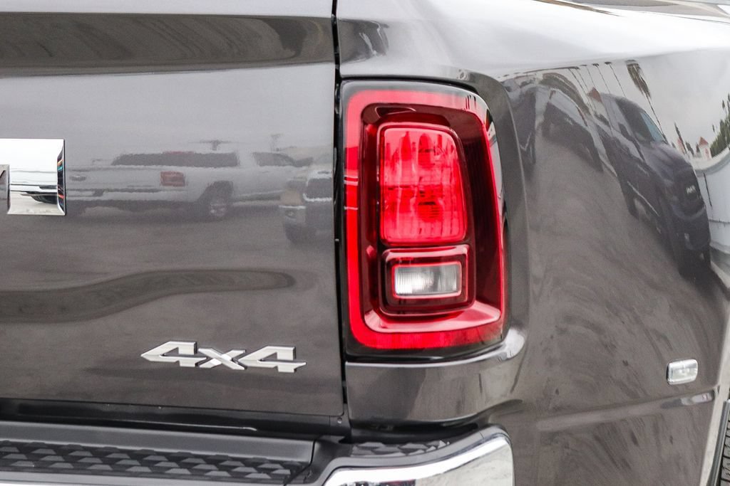 New 2026 RAM 3500 Tradesman AWD/4WD image 10