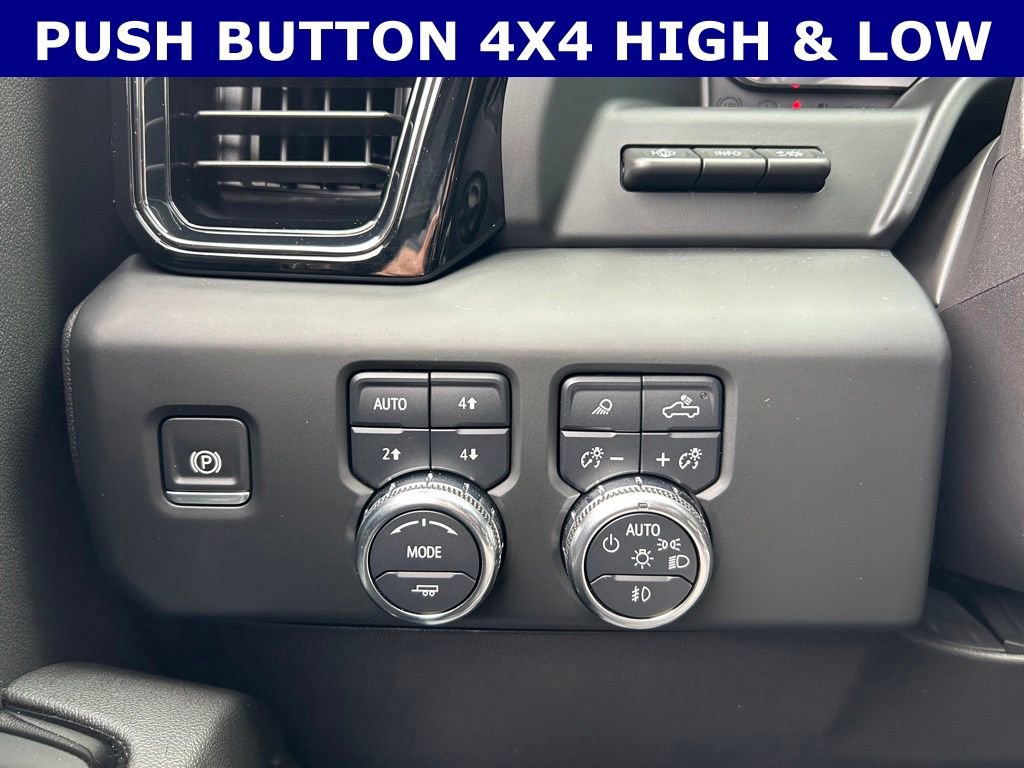 Used 2024 GMC Sierra 1500 AT4 w/ Technology Package AWD/4WD image 20
