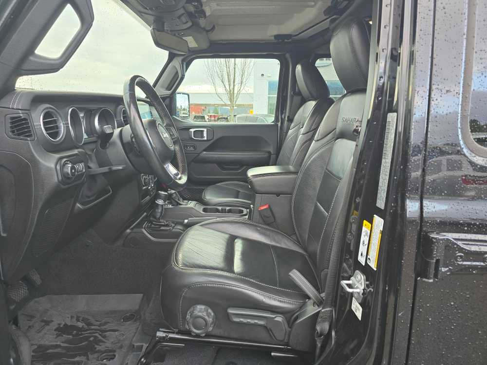 Used 2018 Jeep Wrangler Unlimited Sahara image 9