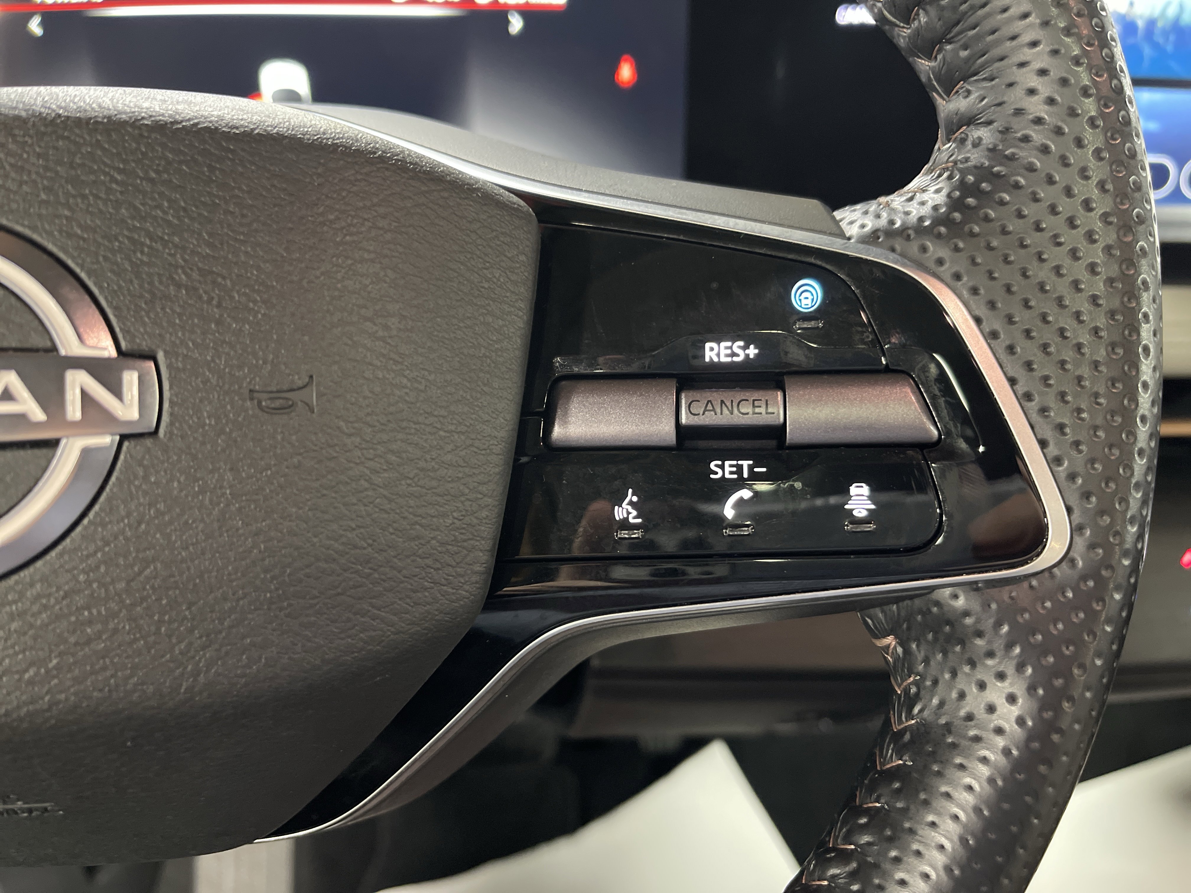 Used 2023 Nissan Ariya AWD image 20