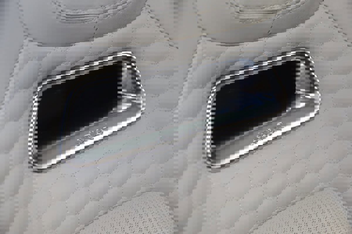 Used 2021 Jaguar F-TYPE R image 14