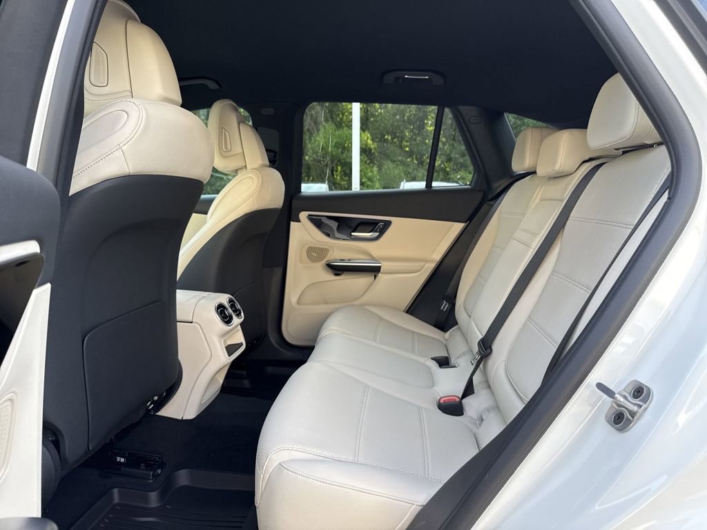 New 2025 Mercedes-Benz GLC 350e 4MATIC image 14
