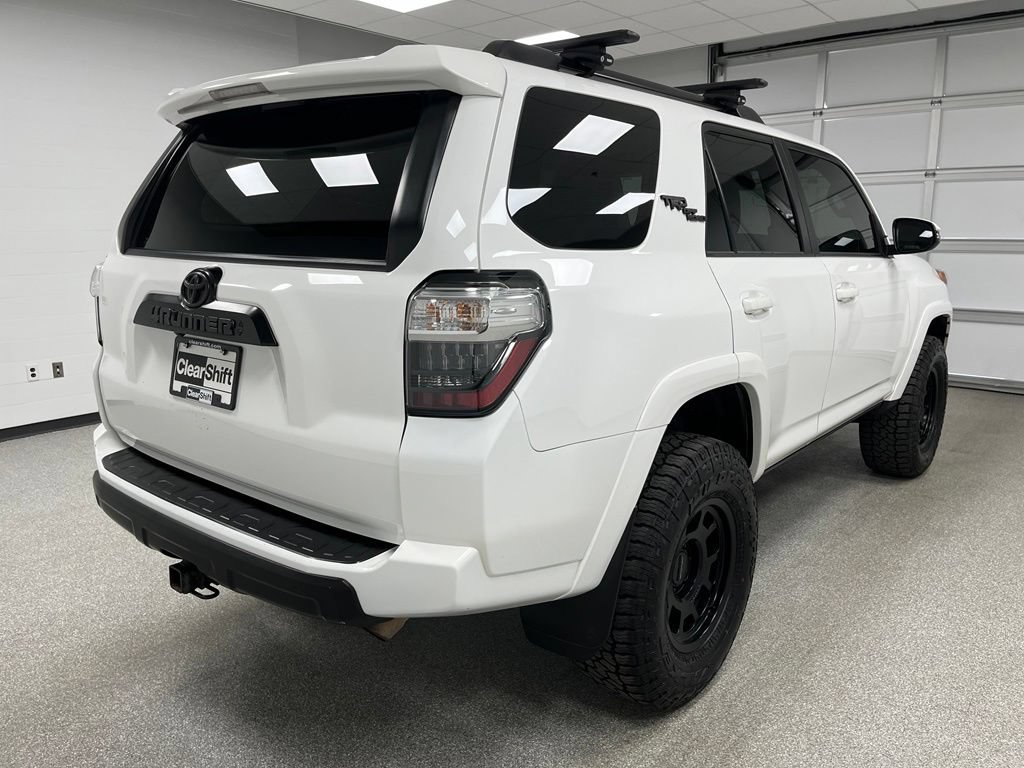 Used 2022 Toyota 4Runner TRD Off-Road Premium AWD/4WD image 10