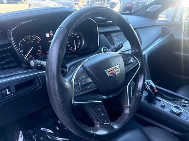 Used 2023 Cadillac XT5 Premium Luxury w/ LPO, Floor Liner Package AWD/4WD image 12