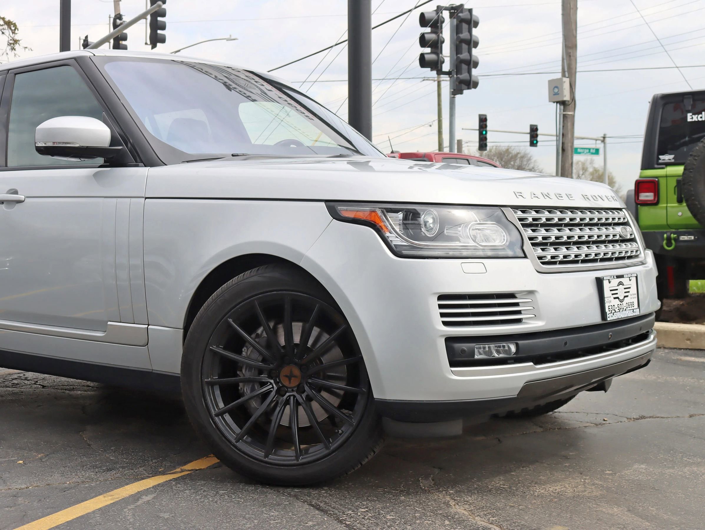 Used 2017 Land Rover Range Rover Supercharged image 3