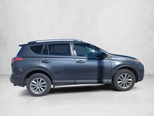 Used 2018 Toyota RAV4 LE image 4