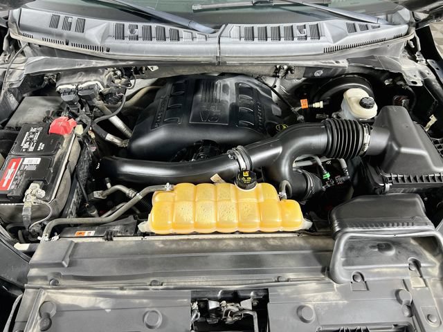 Used 2016 Ford F150 Platinum w/ Equipment Group 701A Luxury RWD image 28