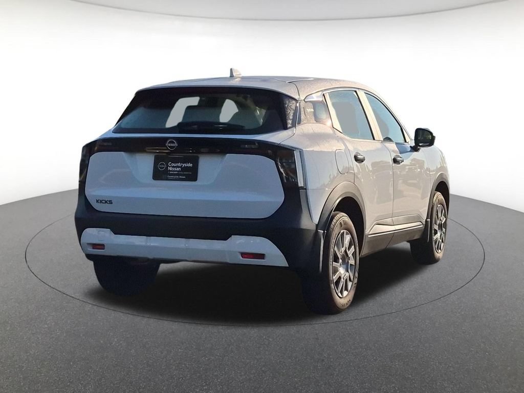 Used 2025 Nissan Kicks S FWD image 5
