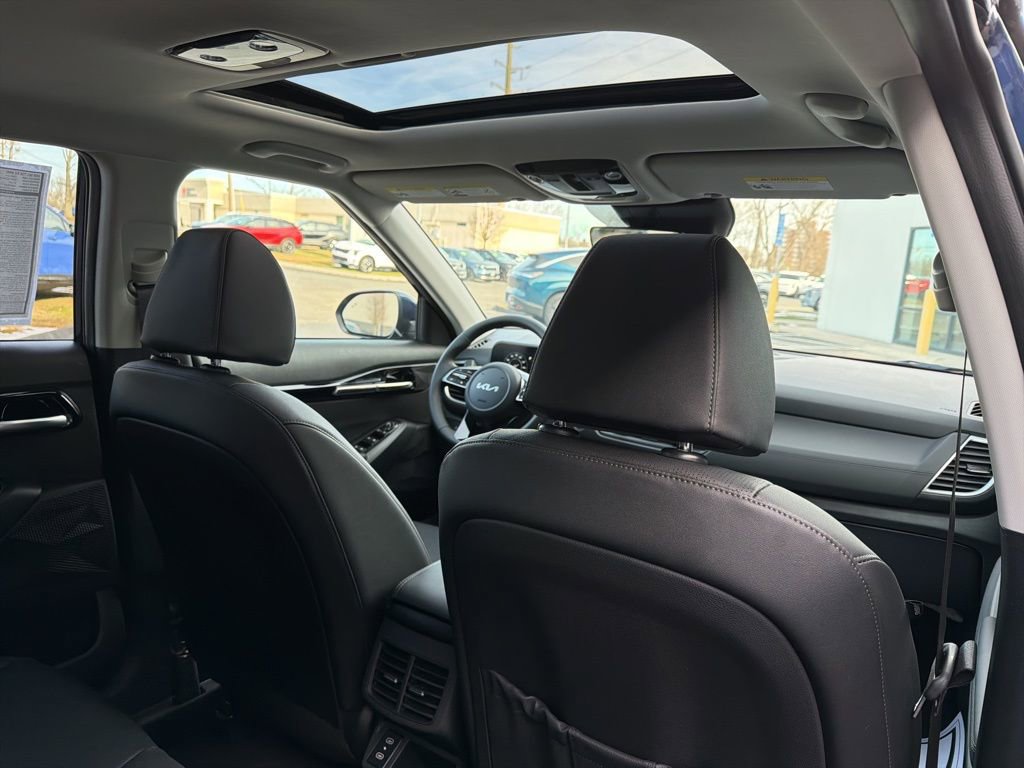 New 2026 Kia Seltos EX w/ EX Sunroof Package image 16